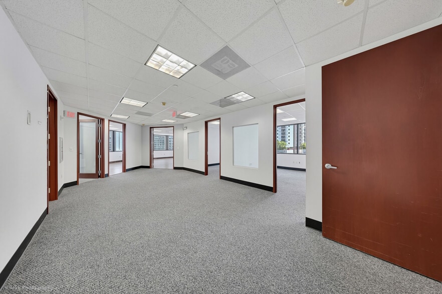 More Photos Of 1200 Brickell Ave, Miami Loft Creative Space For Sale