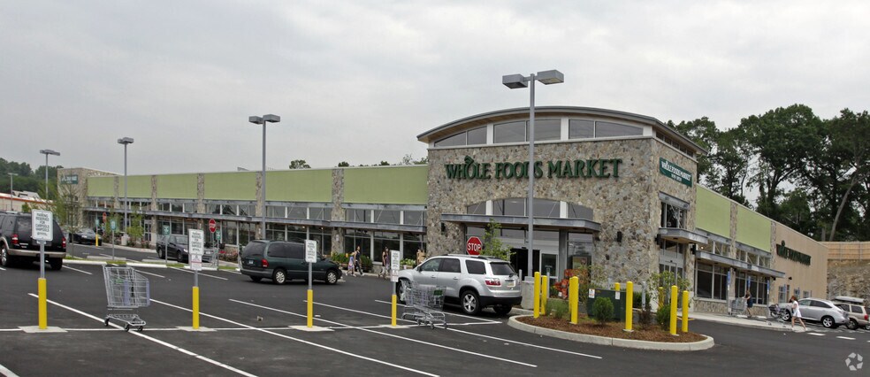 More Photos Of 1770 Kings Hwy, Fairfield Unknown For Lease