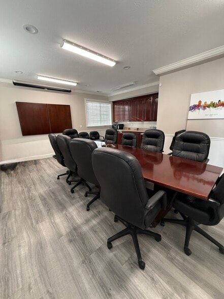 More Photos Of 12401 S 450 E, Draper Medical For Lease