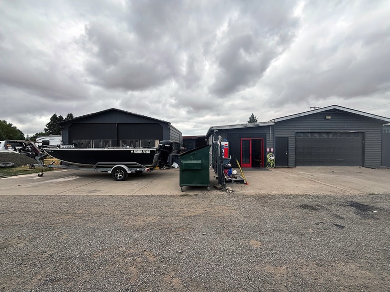 More Photos Of 29850 Kelso St, Eugene Industrial For Sale