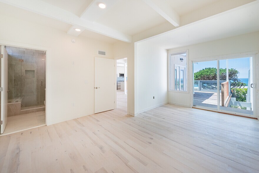 More Photos Of 7273 Birdview Ave, Malibu Apartments For Sale