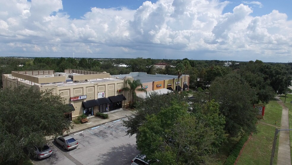 More Photos Of 1097-1131 S Clarke Rd, Ocoee Storefront Retail Office For Lease