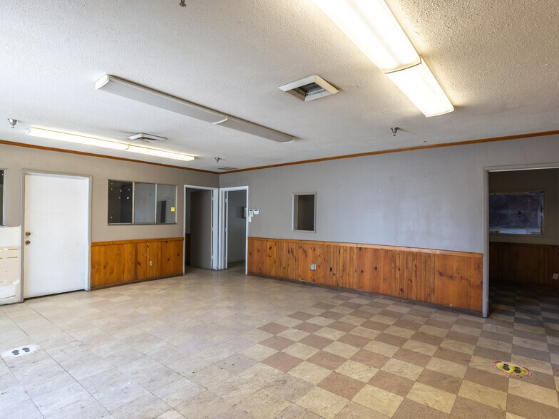 More Photos Of 1155 N McKinley Ave, Compton Warehouse For Sale