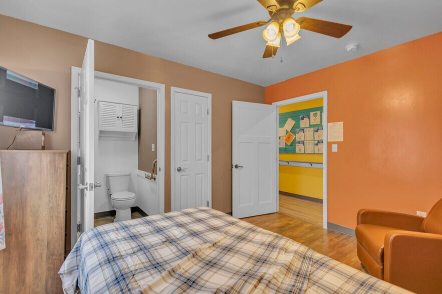 More Photos Of 106 Carr St, Nicholson Assisted Living For Sale