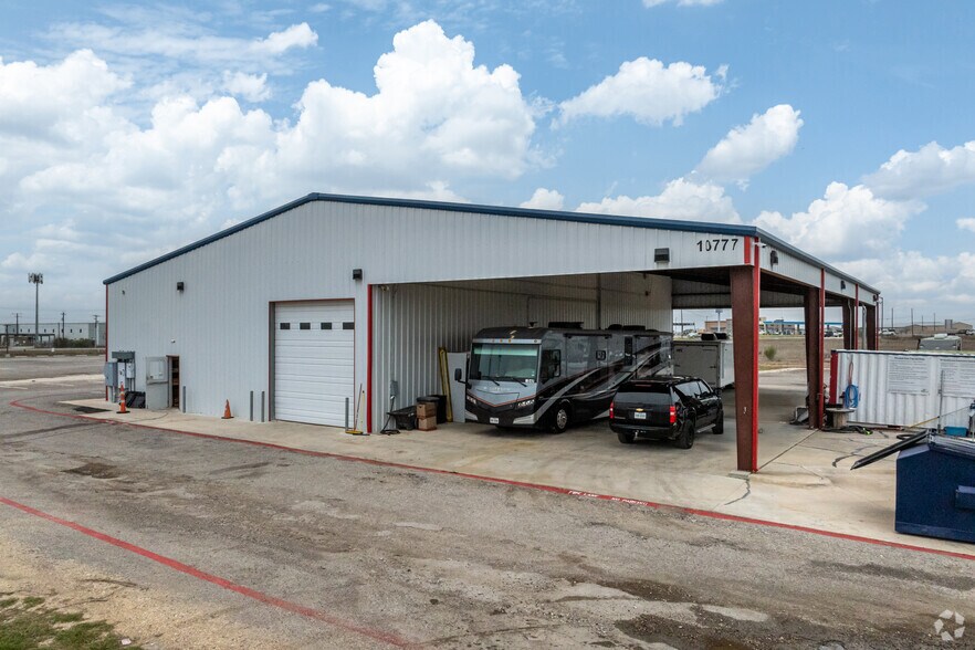More Photos Of 10777 Highway 183 S, Austin Warehouse For Lease