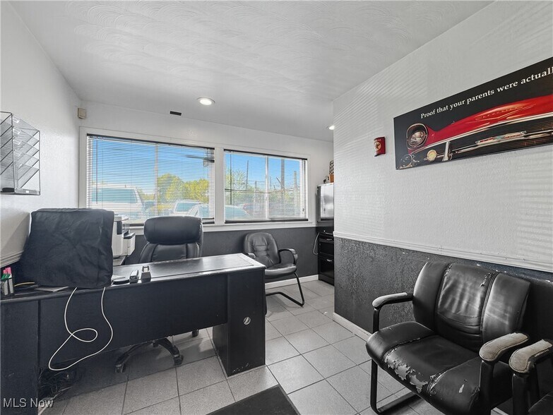 More Photos Of 1775 Main St, Niles Auto Repair For Sale