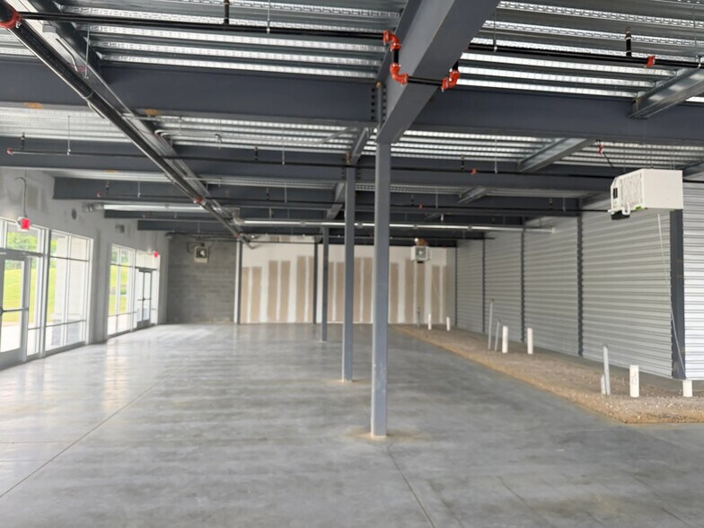 More Photos Of 1136 Middlesettlements Dr, Alcoa Self Storage For Sale