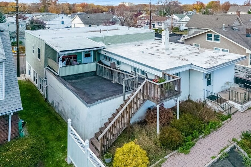 More Photos Of 715 Main St, Caldwell Storefront Retail Residential For Sale