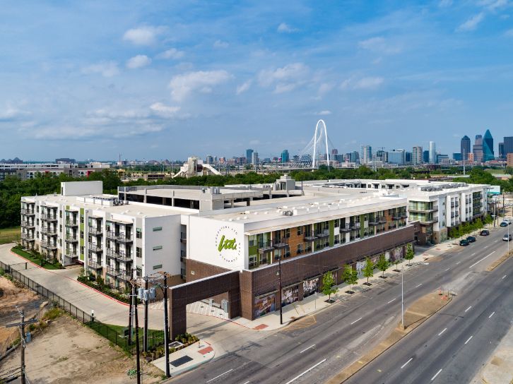 More Photos Of 305 W Commerce St, Dallas Apartments For Lease