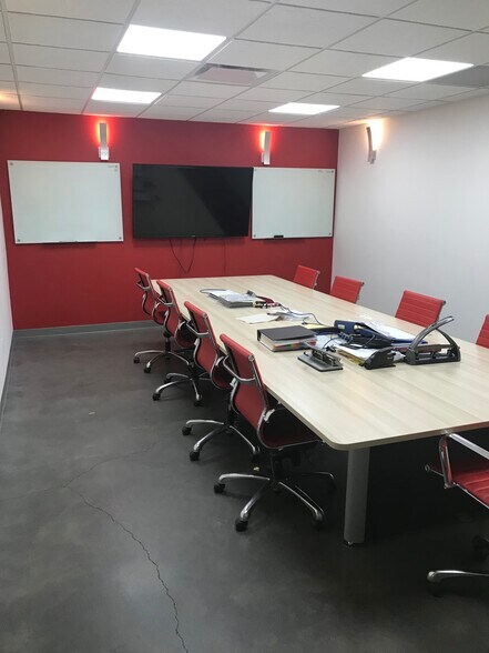 More Photos Of 4503 Morris Rd NW, Edmonton Service For Sale