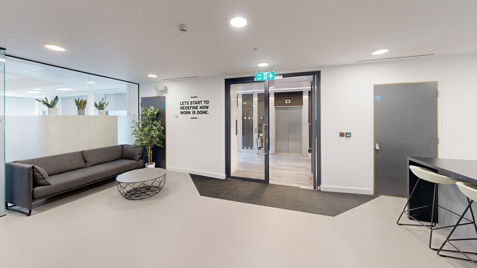 More Photos Of 156 Great Charles Street Queensway, Birmingham Coworking Space