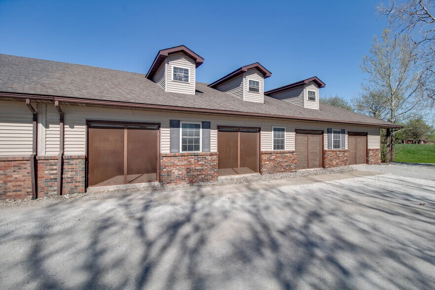 More Photos Of 15281 IL-109, Dow Specialty For Sale