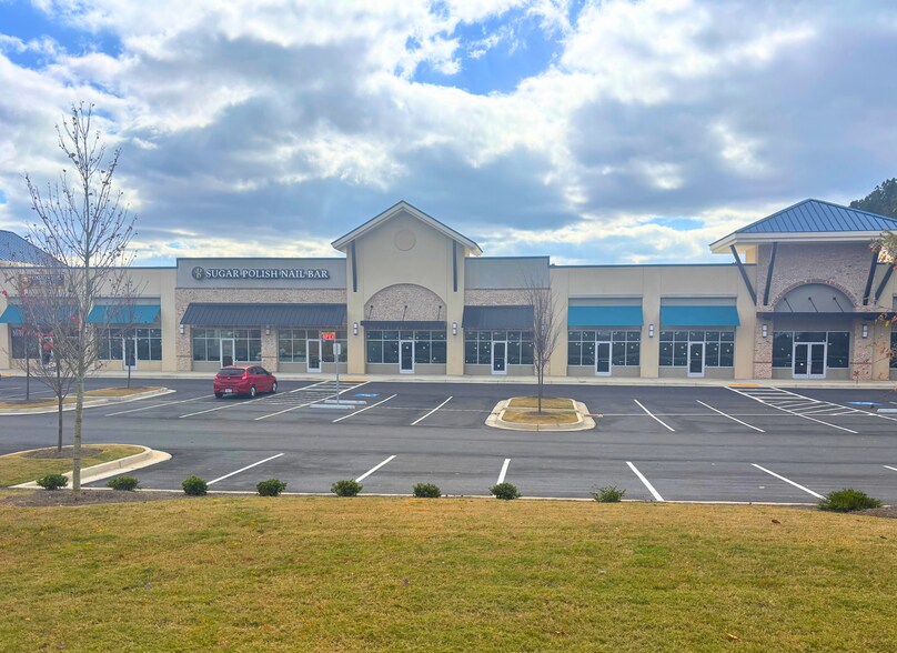 More Photos Of 310 Lanier Cir, Woodstock General Retail For Sale