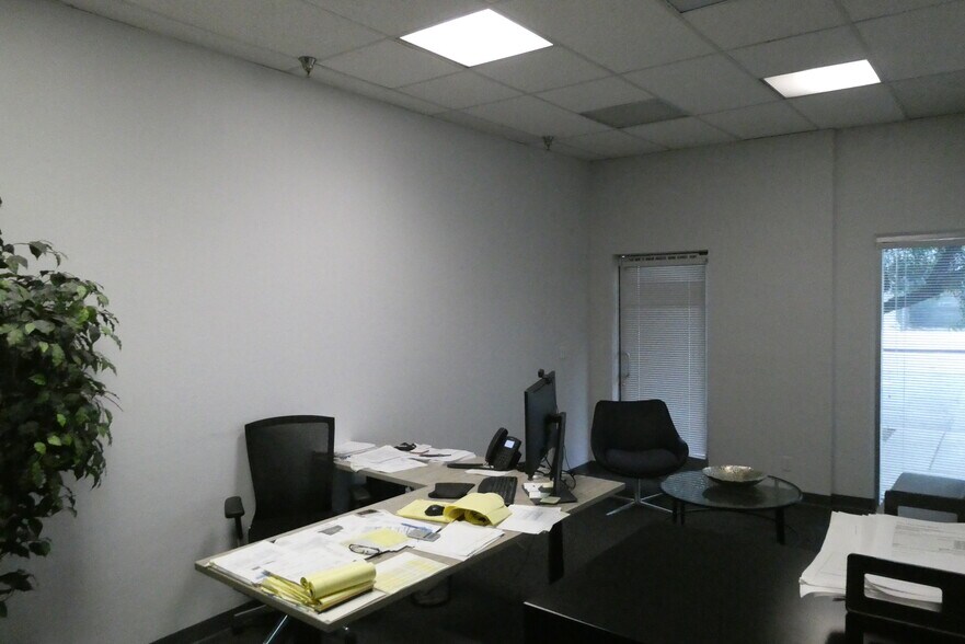 More Photos Of 6100-6120 San Fernando Rd, Glendale Office For Sale