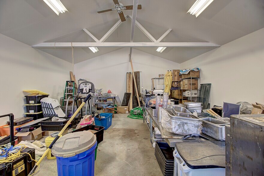 More Photos Of 700 9th St W, Columbia Falls Restaurant For Sale