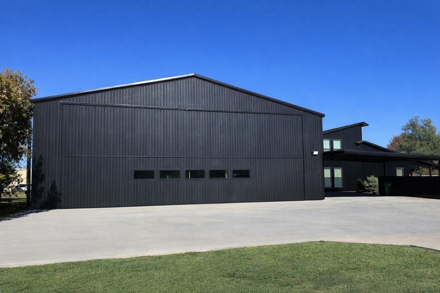 More Photos Of 10130 Billy Mitchell, McKinney Specialty For Sale