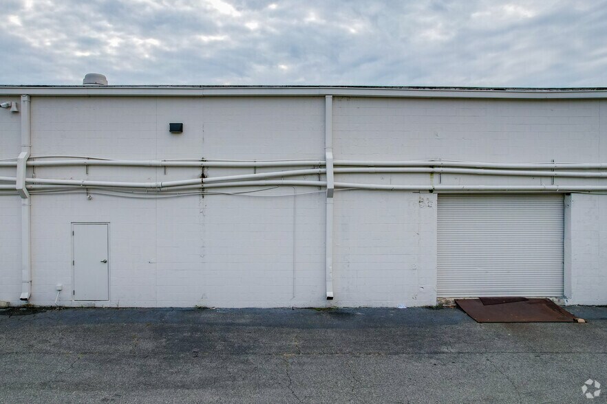 More Photos Of 1291 Folly Rd, Charleston General Retail For Lease