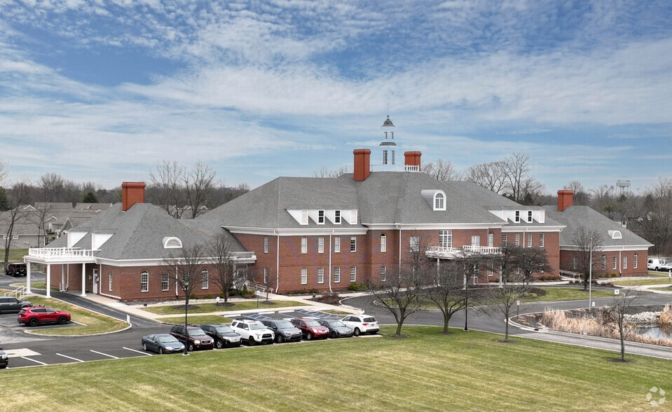 Primary Photo Of 1650 W Oak St, Zionsville Medical For Lease