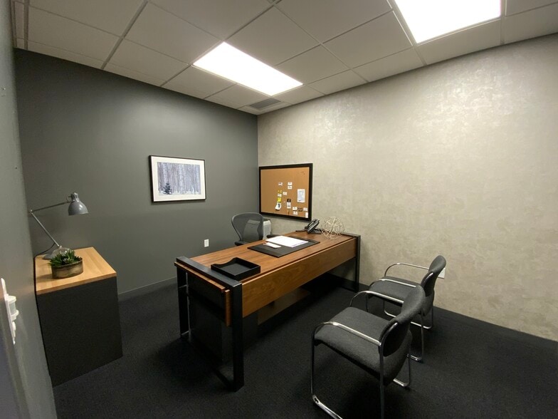 More Photos Of 3436-3500 Granite Cir, Toledo Medical For Lease