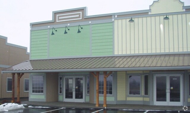 More Photos Of 9736-9744 W State St, Star Unknown For Lease