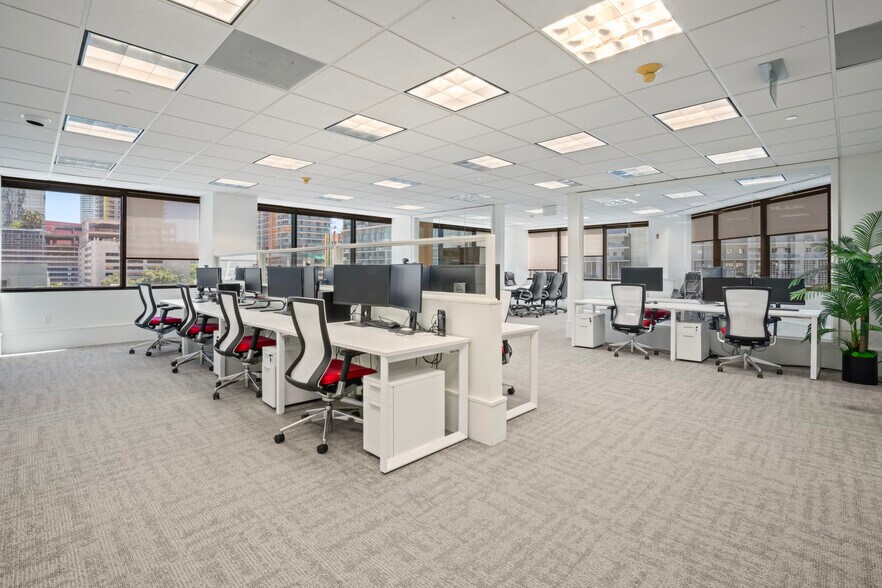More Photos Of 1200 Brickell Ave, Miami Office For Sale