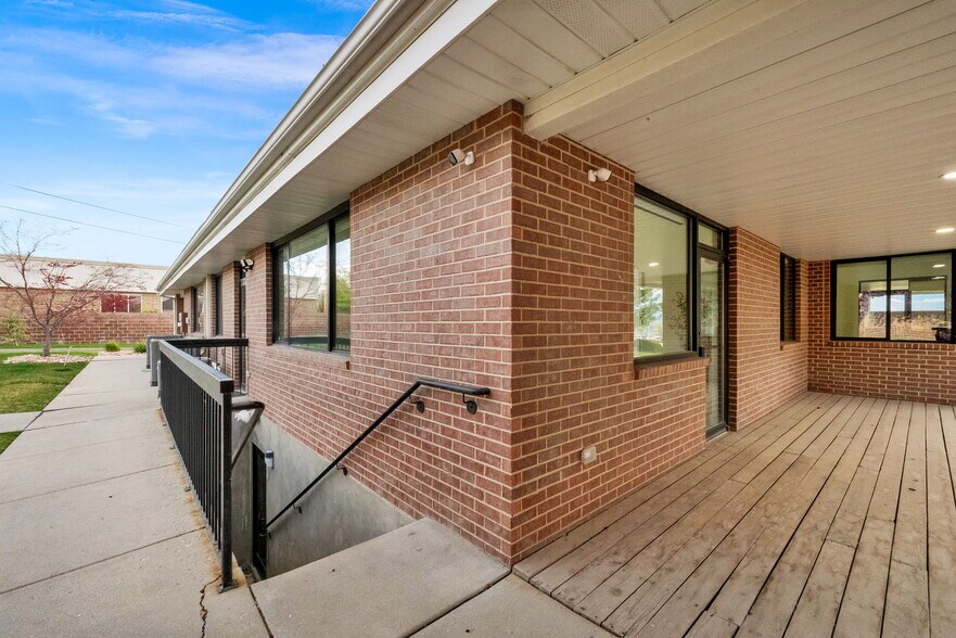 More Photos Of 10885 S State St, Sandy Medical For Sale