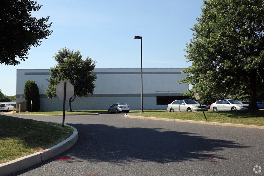 More Photos Of 2 Twosome Dr, Moorestown Manufacturing For Lease