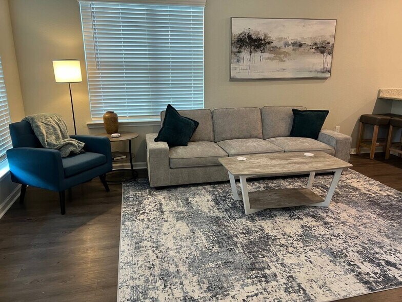 More Photos Of 2282 Del Carmel Way, Tallahassee Apartments For Sale