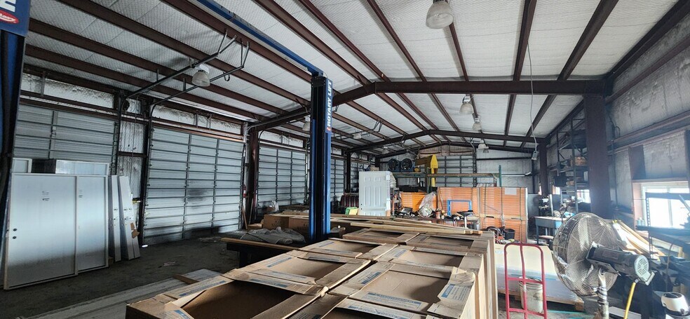 More Photos Of 4930 I-37 Access Rd, Corpus Christi Warehouse For Lease