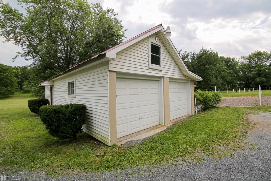 More Photos Of 3305 Municipal Dr, Whitehall Apartments For Sale