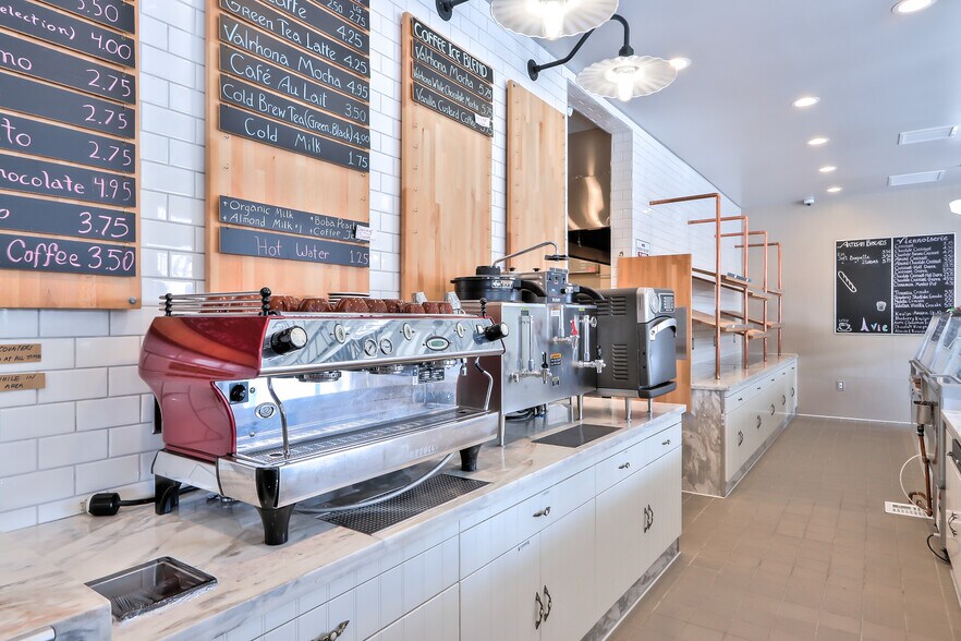 More Photos Of 923 S Bascom Ave, San Jose Restaurant For Sale