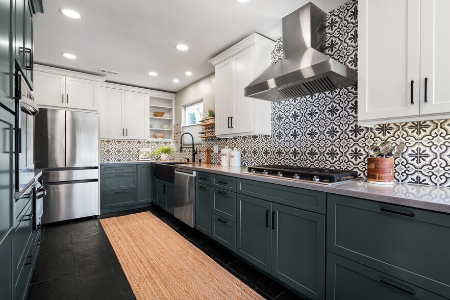 More Photos Of 8124 Greenly Dr, Oakland Apartments For Sale