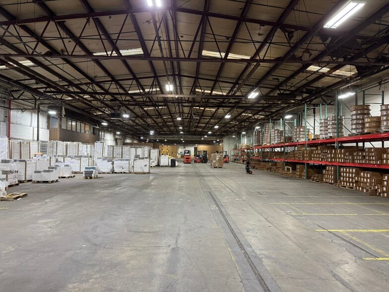 More Photos Of 57784 County Road 3, Elkhart Warehouse For Lease
