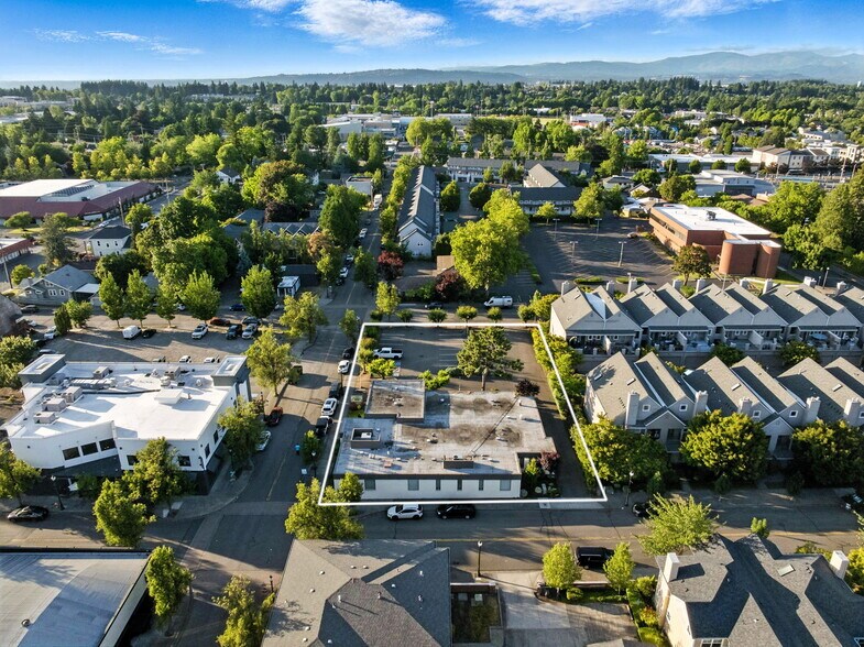 More Photos Of 400 NE Roberts Ave, Gresham Medical For Sale