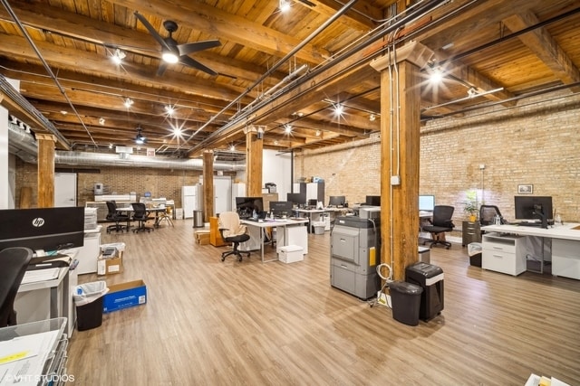 More Photos Of 1348 W Concord Pl, Chicago Office For Sale