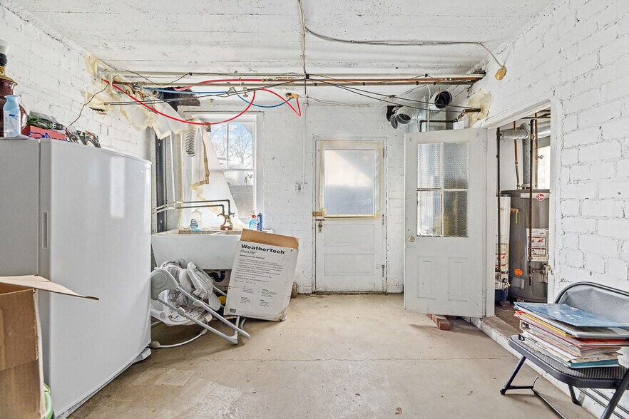 More Photos Of 203 Glamorgan St, Alliance Apartments For Sale