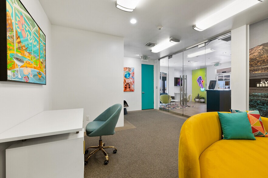 More Photos Of 74399 Hwy 111, Palm Desert Office For Sale