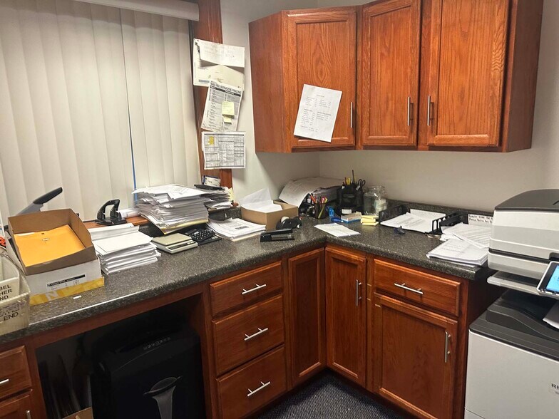 More Photos Of 381 N 9th Ave, Scranton Medical For Sale