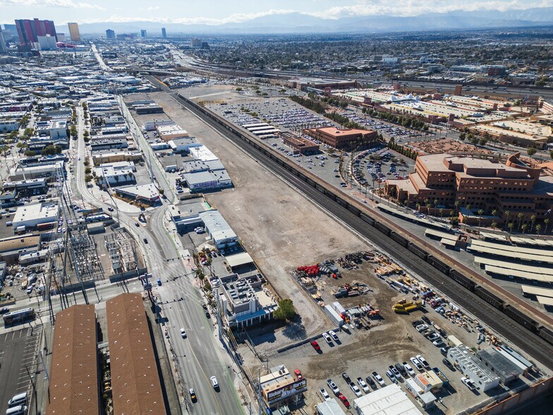 More Photos Of 840 Commerce St, Las Vegas Land For Sale