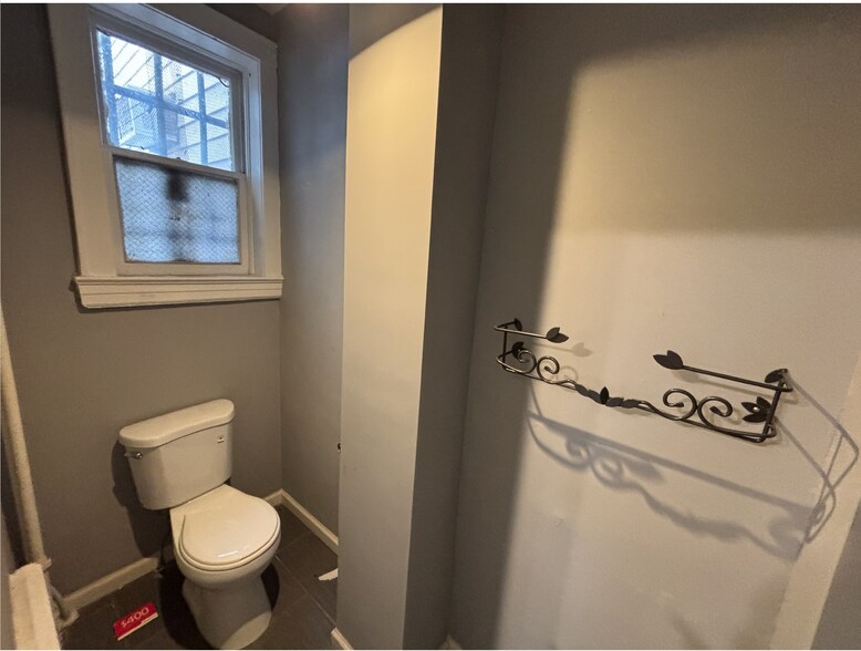 More Photos Of 50-52 Dales Ave, Jersey City Service For Lease