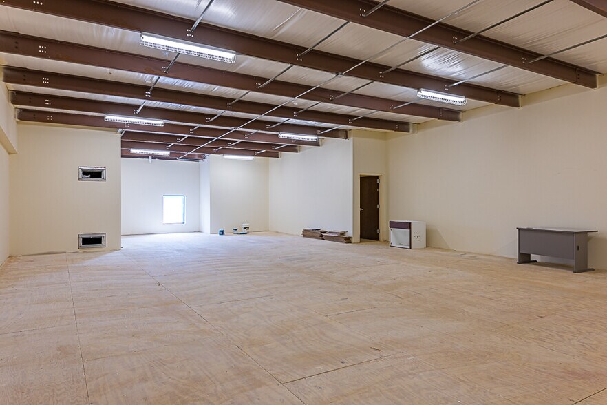 More Photos Of 110 Corporate Dr, Johnson City Office For Sale