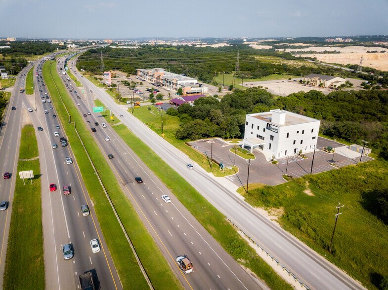 More Photos Of 4515 N Loop 1604 W, San Antonio Medical For Lease