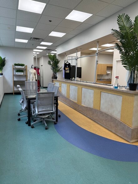 More Photos Of 745 Joyce Kilmer Ave, New Brunswick Warehouse For Lease