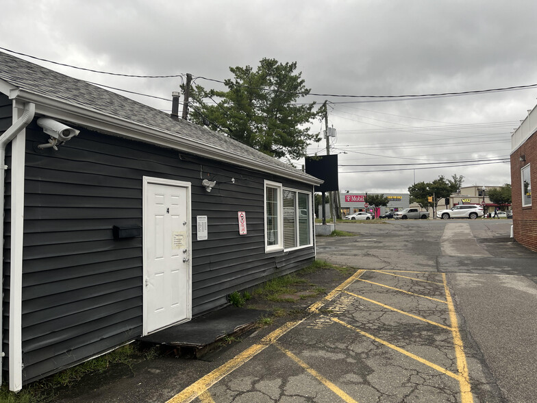 More Photos Of 7229 Little River Tpke, Annandale Storefront Retail Office For Sale