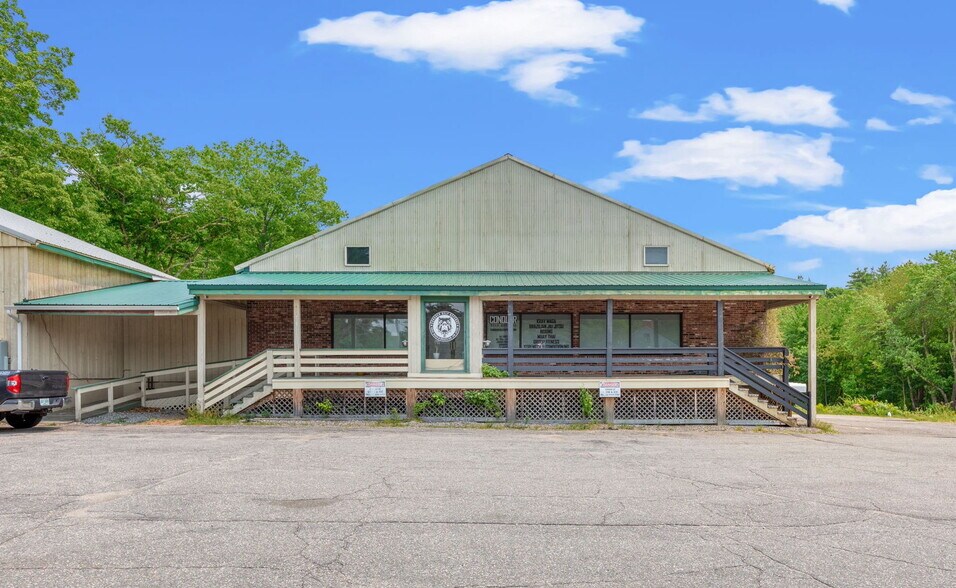 More Photos Of 313 Route 125, Brentwood Light Distribution For Lease