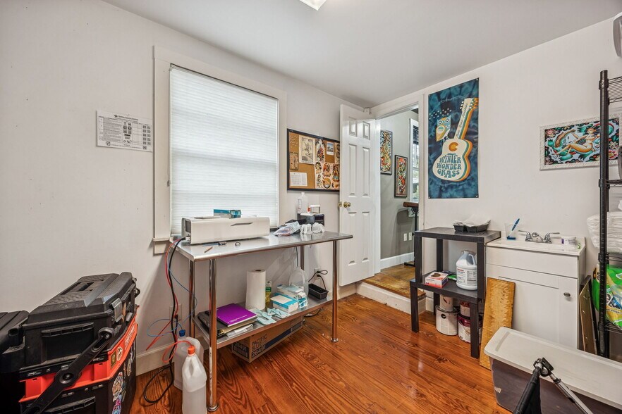 More Photos Of 218 Ash St, Fernandina Beach Freestanding For Sale