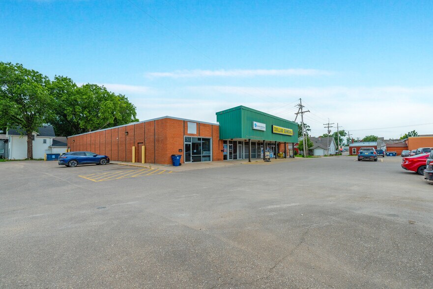 More Photos Of 409 N Buckeye Ave, Abilene Freestanding For Lease