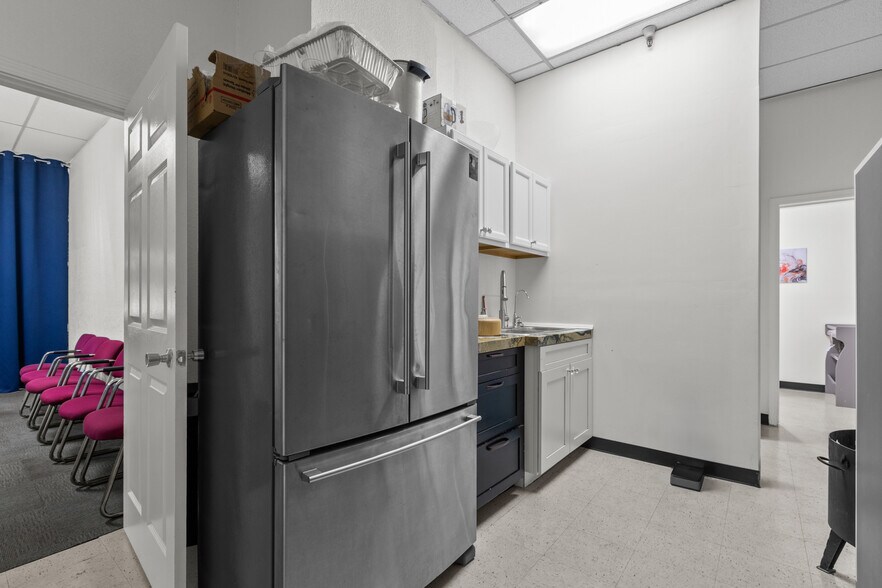 More Photos Of 6240 San Juan Ave, Citrus Heights Storefront For Lease