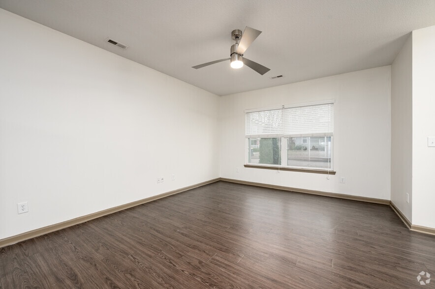 More Photos Of 6159 Winthrop Ave, Indianapolis Apartments For Sale