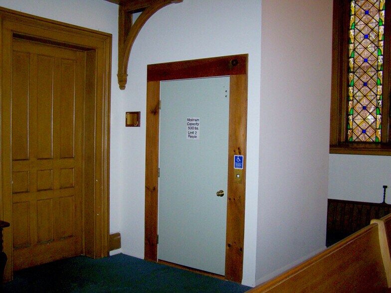 More Photos Of 27 Church St, Pulaski Religious Facility For Sale